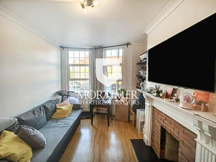 1 Bedroom Apartment To Rent In Green Lanes, London, N21