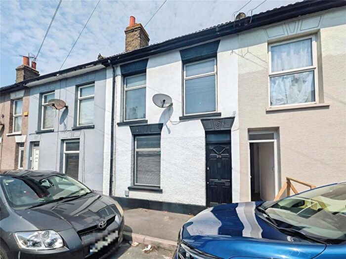 2 Bedroom Terraced House For Sale In Alma Street, Sheerness, Kent, ME12
