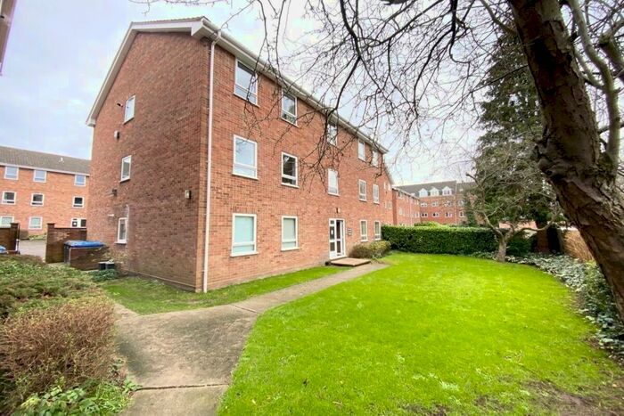 2 Bedroom Flat To Rent In Howard Mews, Norwich NR3