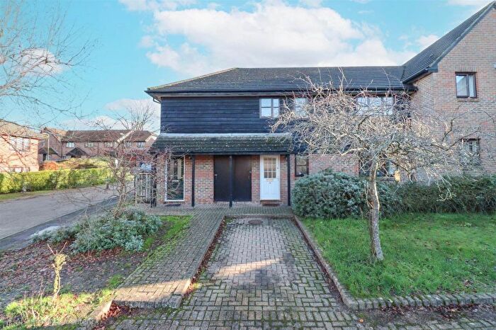 2 Bedroom Maisonette For Sale In Annettes Croft, Church Crookham, Fleet, GU52