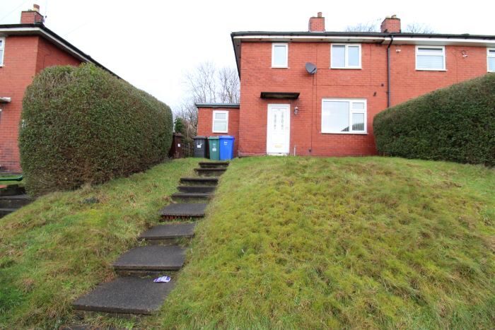 3 Bedroom Semi-Detached House To Rent In Broad Oak Lane, Bury, BL9