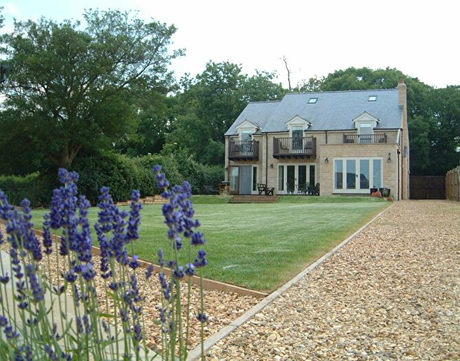 4 Bedroom Detached House For Sale In Ketton Road, Hambleton, Oakham, Rutland, LE15