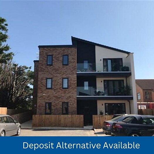 2 Bedroom Flat To Rent In Greenways Court, Bristol Road, Gloucester, GL2