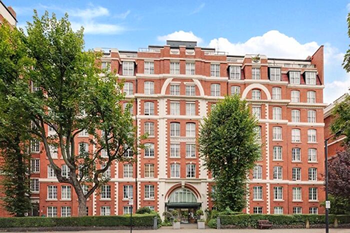 2 Bedroom Flat For Sale In Grove End Road, St John's Wood, NW8