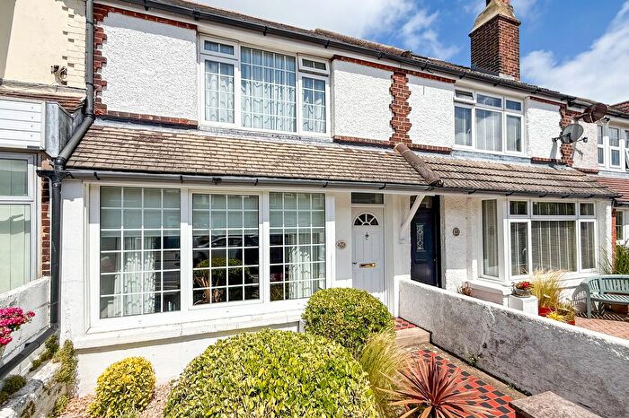 2 Bedroom Terraced House For Sale In Station Road, Polegate, BN26