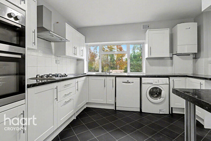3 Bedroom Detached House To Rent In Haling Park Road, South Croydon, CR2