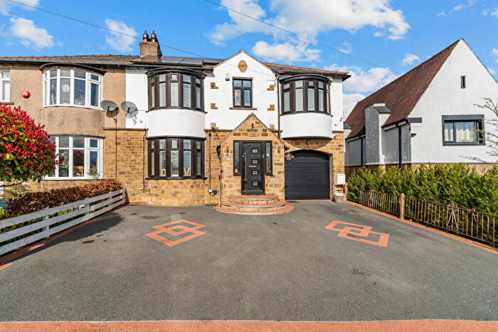 5 Bedroom Semi Detached House For Sale In Bradley Road, Fixby, HD2