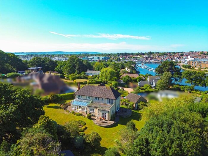 4 Bedroom House To Rent In Undershore Road, Lymington, SO41