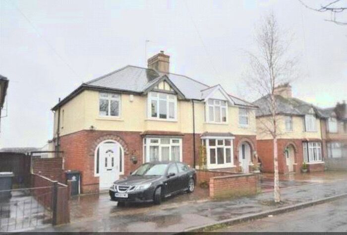 3 Bedroom Semi-Detached House To Rent In Newark Road, Gloucester, Gloucestershire, GL1