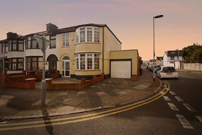 3 Bedroom End Terrace House For Sale In Shirley Gardens, Barking, IG11