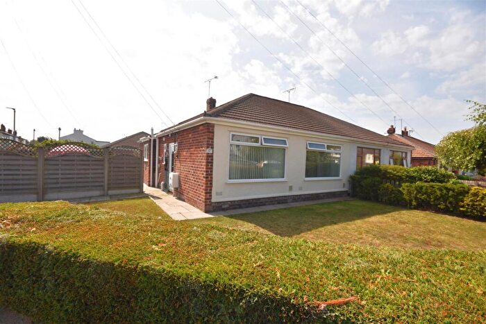 2 Bedroom Semi-Detached Bungalow For Sale In Marshlands Road, Little Neston, Neston, CH64