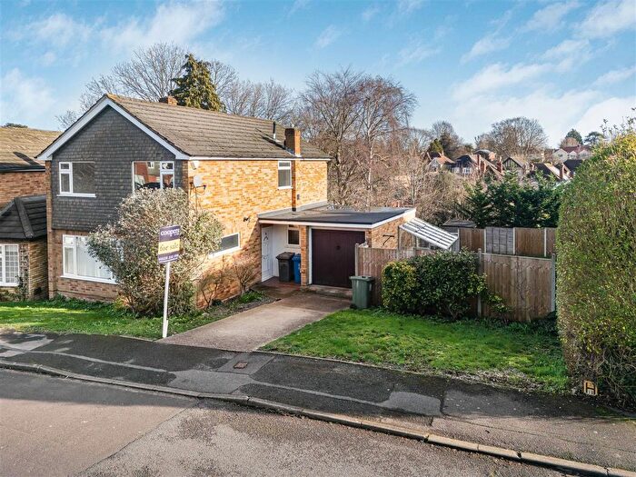 4 Bedroom Detached House For Sale In Belmont Drive, Maidenhead, St Marks, SL6