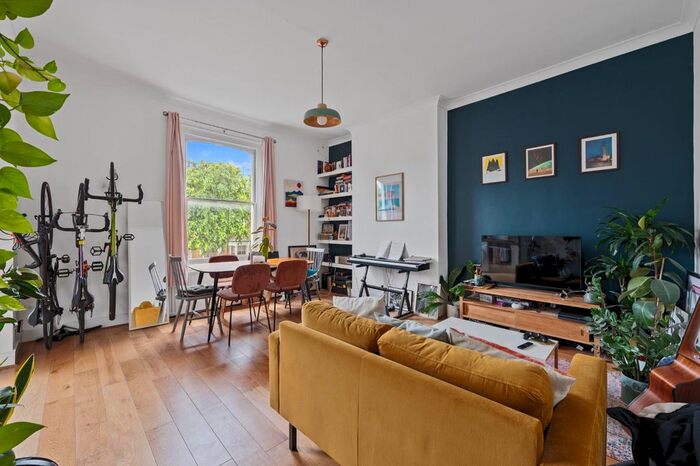 1 Bedroom Flat To Rent In Lordship Park, London, N16