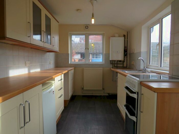 3 Bedroom House To Rent In Bowling Green Avenue, Kettering, NN15