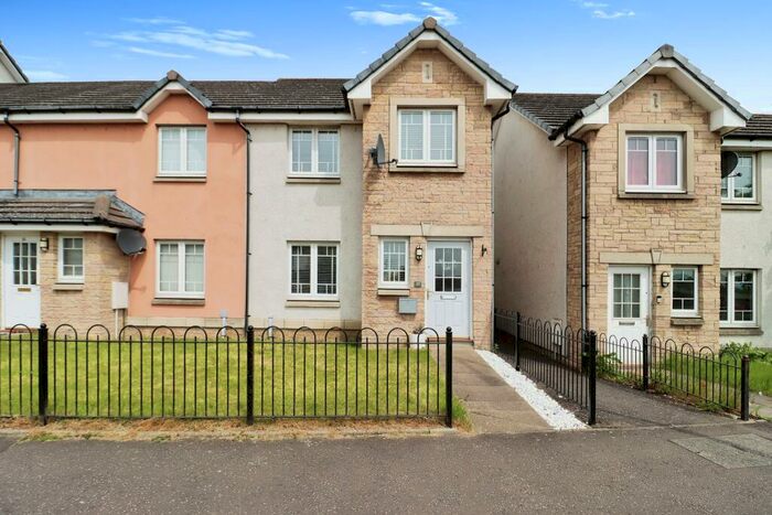 3 Bedroom End Of Terrace House To Rent In Trondheim Parkway, Dunfermline, KY11