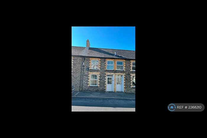 3 Bedroom Terraced House To Rent In Davies Street, Carmarthenshire, SA39