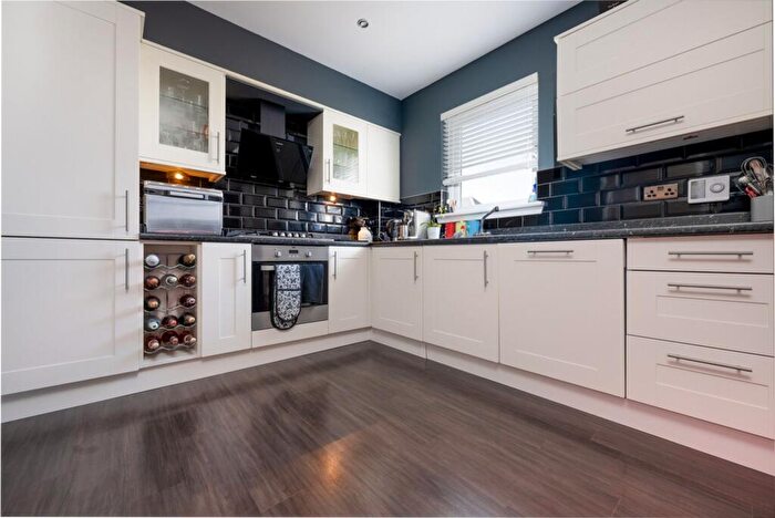 3 Bedroom Terraced House For Sale In Bailey Grove, Inverkip, PA16