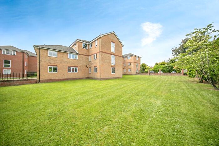 2 Bedroom Flat For Sale In Dorchester End, Colchester, Essex, CO2