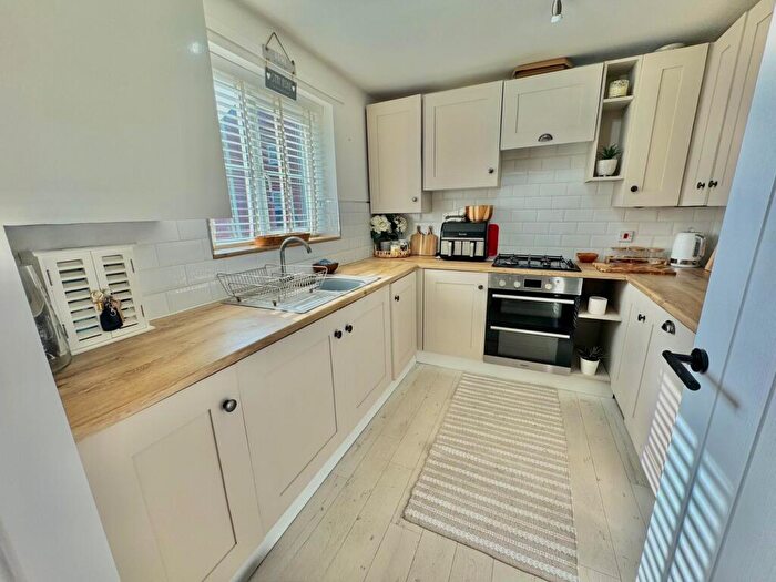 3 Bedroom End Of Terrace House For Sale In Cypress Way, Nuneaton, CV10