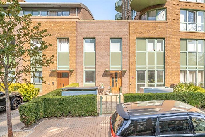 1 Bedroom Apartment To Rent In Ottley Drive, London, SE3