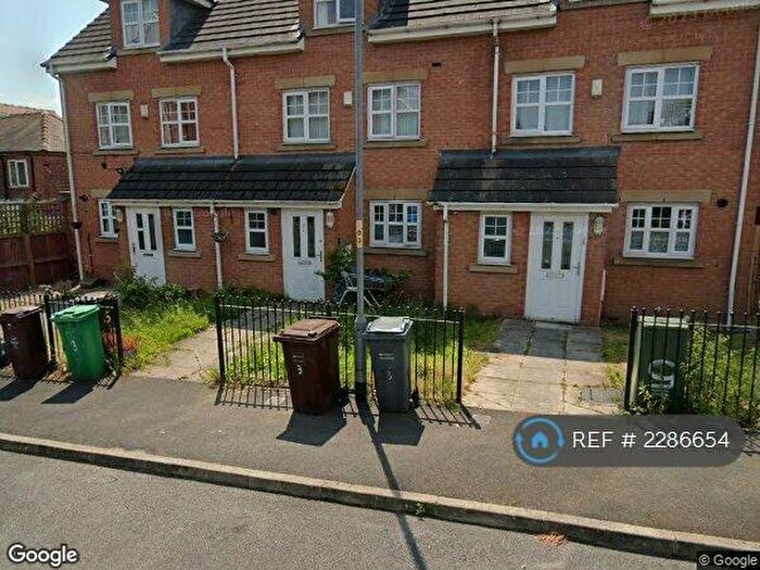 4 Bedroom Terraced House To Rent In Stephen Oake Close, Manchester, M8
