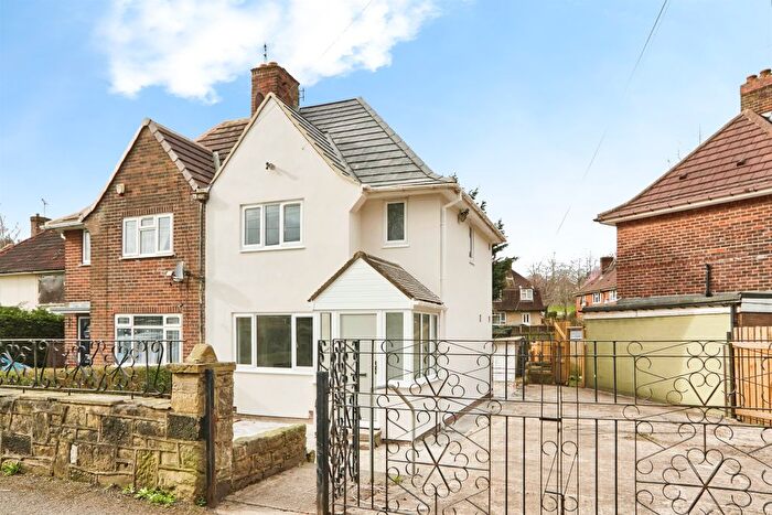 3 Bedroom Semi Detached House For Sale In Wykebeck Valley Road, Leeds, LS9