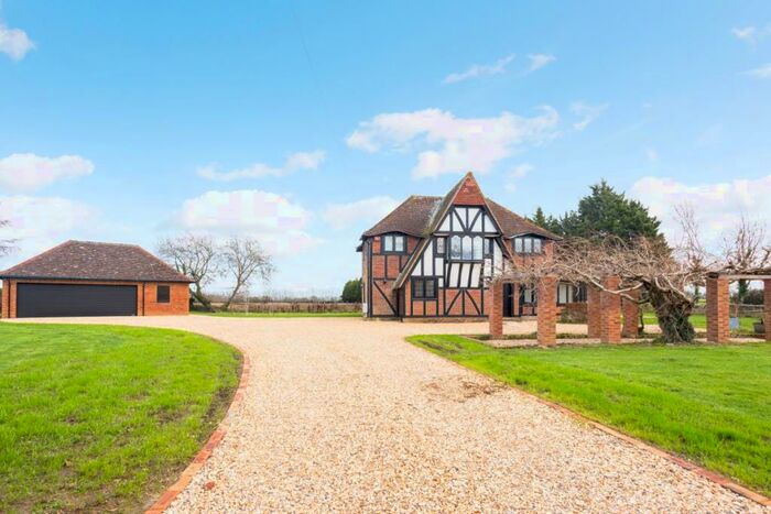 4 Bedroom Detached House To Rent In Chequer Lane Bosham, PO18