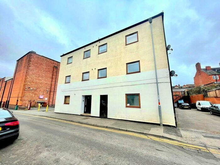 1 Bedroom Flat To Rent In Palace Court, Alfred Street, Rushden, NN10