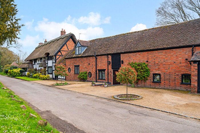 5 Bedroom Detached House For Sale In Church Lane, Warwick, CV35