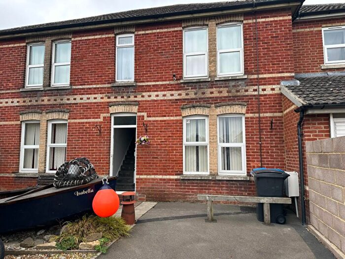 2 Bedroom Flat To Rent In Ringwood Road, Poole, Dorset, BH14