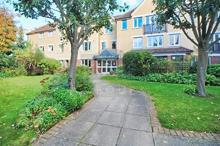 1 Bedroom Retirement Property For Sale In Edwards Court, Turners Hill, Waltham Cross, EN8