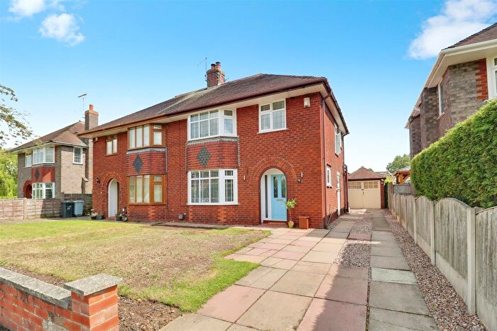 3 Bedroom Semi-Detached House For Sale In Sycamore Avenue, Alsager, ST7