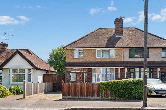 3 Bedroom Semi Detached House For Sale In Southfield Avenue, Watford, WD24