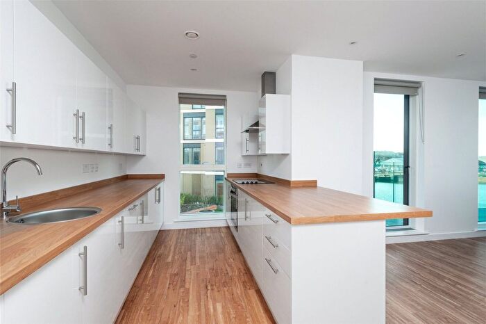3 Bedroom Flat To Rent In Gillingham Gate Road, Gillingham, ME4