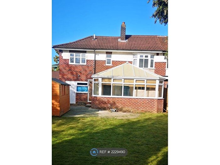 3 Bedroom Semi-Detached House To Rent In Shakespeare Drive, Cheadle, SK8