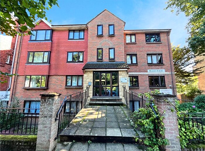 2 Bedroom Flat To Rent In London Road, St Leonards On Sea, TN37