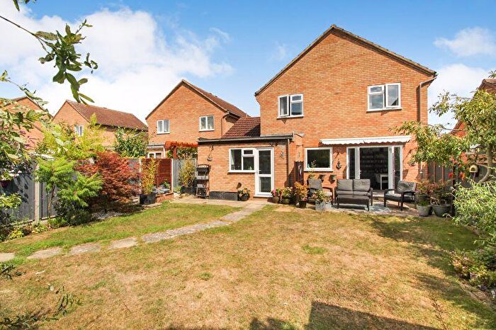 4 Bedroom Detached House For Sale In Elmsdale Road, Wootton, MK43