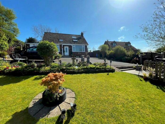 3 Bedroom Detached Bungalow For Sale In Cowton Lane, Reighton, Filey, YO14