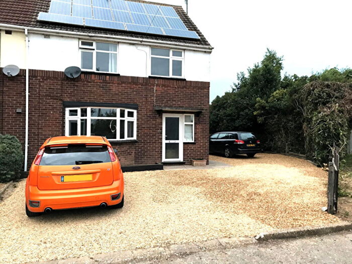 3 Bedroom Semi-Detached House For Sale In Barholme Avenue, Lutton, PE12