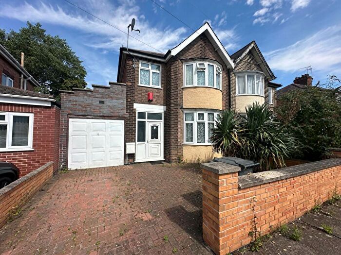 4 Bedroom House To Rent In Somerville Road, Leicester, LE3