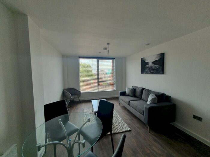 1 Bedroom Flat To Rent In Moseley Gardens, Moseley Street, Digbeth, B12