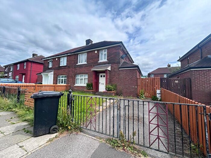3 Bedroom Semi Detached House For Sale In Buttershaw Drive, Buttershaw, Bradford, BD6