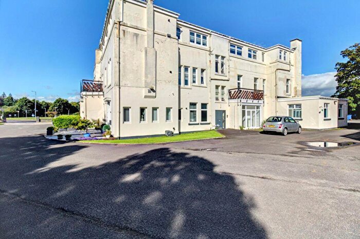 2 Bedroom Flat For Sale In Laudervale Gardens, Balloch, G83