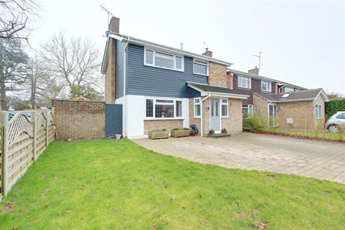 3 Bedroom Detached House For Sale In Sulgrave Crescent, Tring, HP23