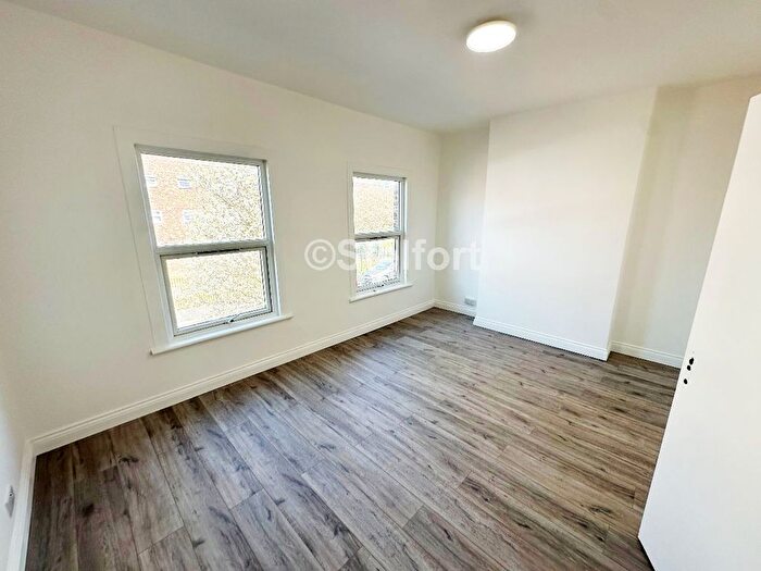 4 Bedroom Terraced House To Rent In Janson Road, London, E15