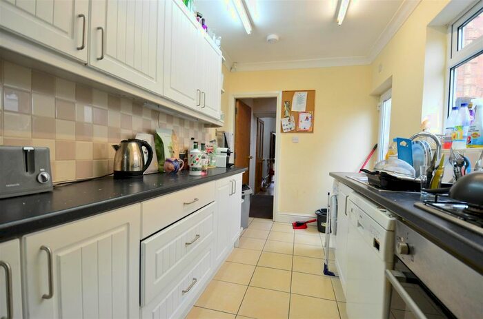 4 Bedroom Terraced House To Rent In Selly Oak, Birmingham, B29