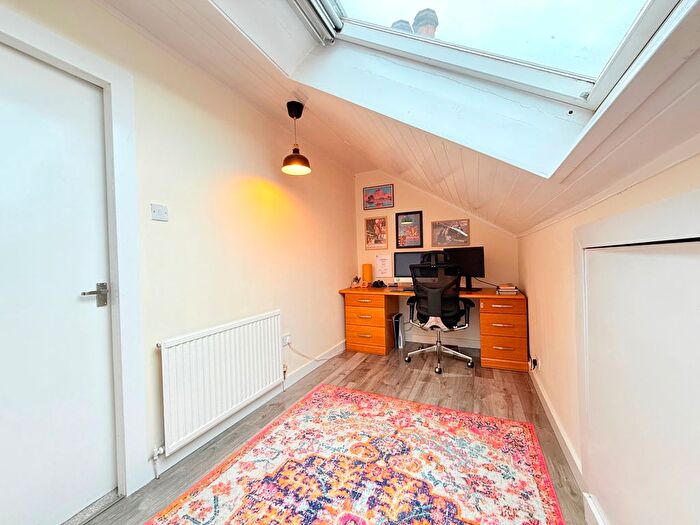 2 Bedroom Flat For Sale In Exeter Street, Coatbridge, ML5