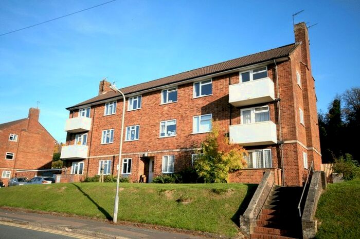 2 Bedroom Flat To Rent In Victoria Road, Chesham, HP5