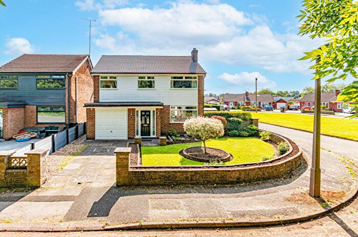 4 Bedroom Detached House For Sale In Braemar Avenue, Flixton, Manchester, M41