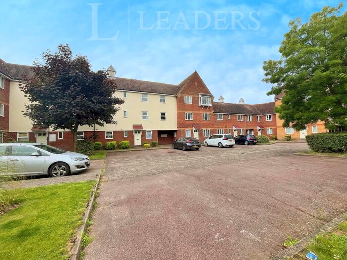 2 Bedroom Apartment To Rent In Marina Point, West Road, CO15